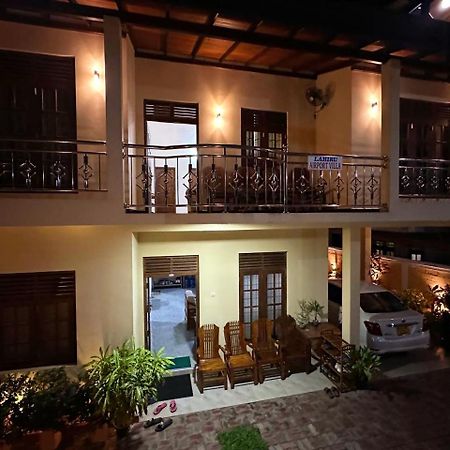 Lahiru Airport Villa Andiambalama Exterior foto